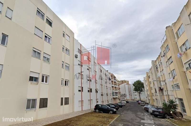 Apartamento T2 Remodelado - Grande imagem: 3/4
