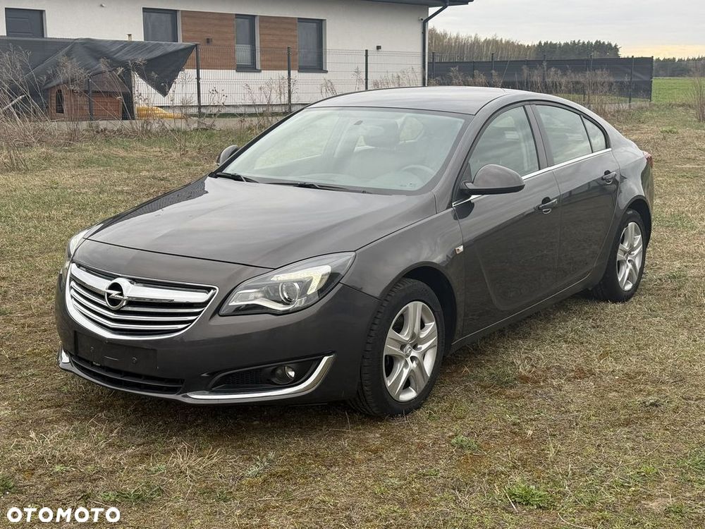 Opel Insignia 1.6 SIDI Turbo ecoFLEX Start/Stop Edition - 1