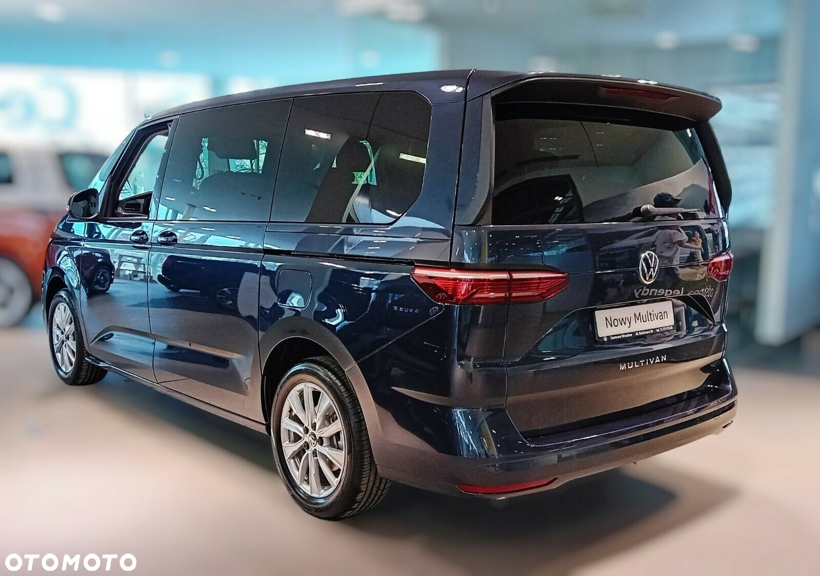 Volkswagen Multivan 2.0 TDI L2 Life DSG - 4