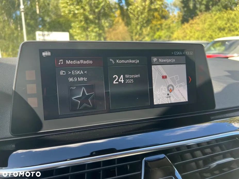 BMW Seria 5 520d Luxury Line - 14
