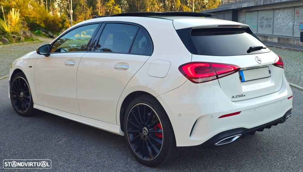 Mercedes-Benz A 250 e 8G-DCT AMG Line - 3