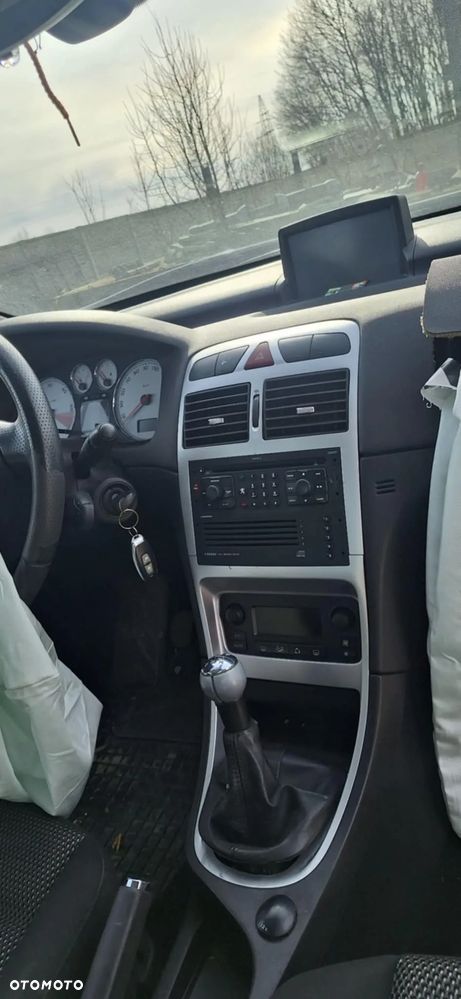 PEUGEOT 307 LIFT SW lampa prawy tył - 8