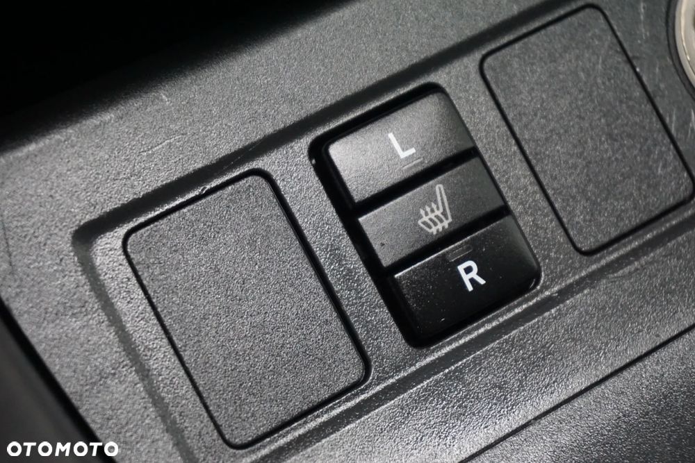 Toyota RAV4 2.2 D-CAT 4x4 Sol - 29