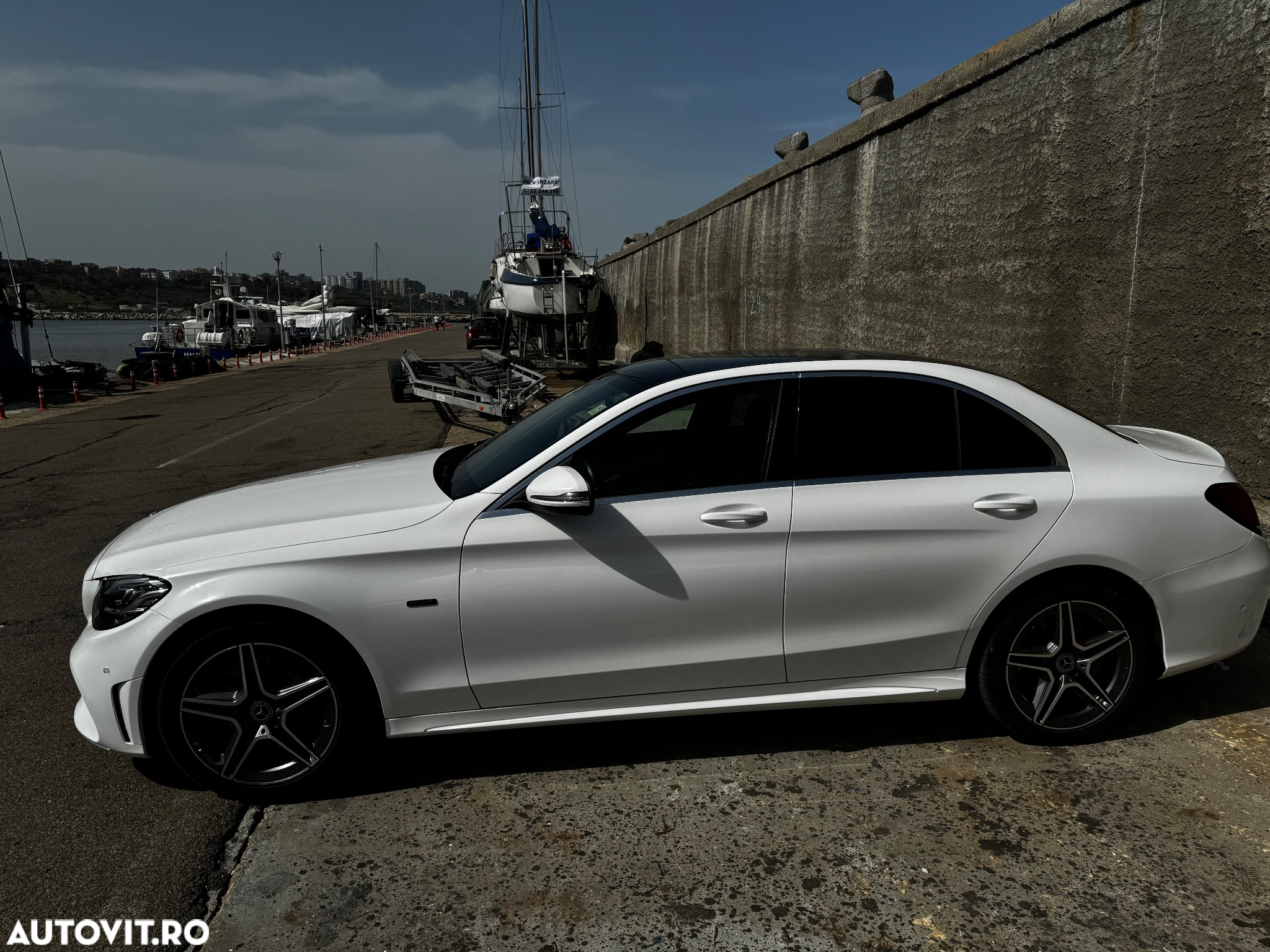 Mercedes-Benz C 300 e 9G-TRONIC AMG Line - 8