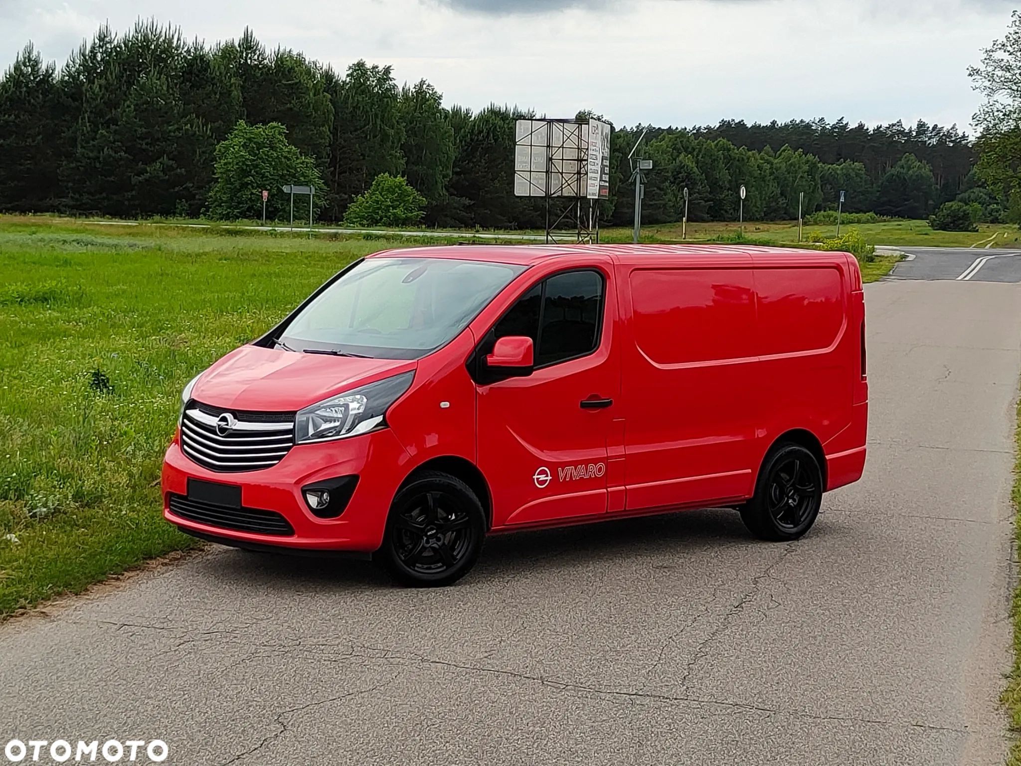 Opel Vivaro - 1
