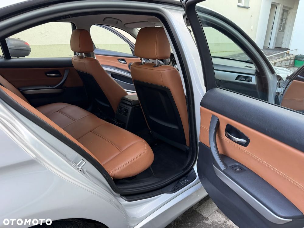 BMW Seria 3 320d - 18