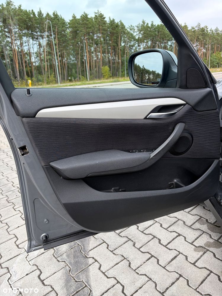 BMW X1 sDrive18d - 9