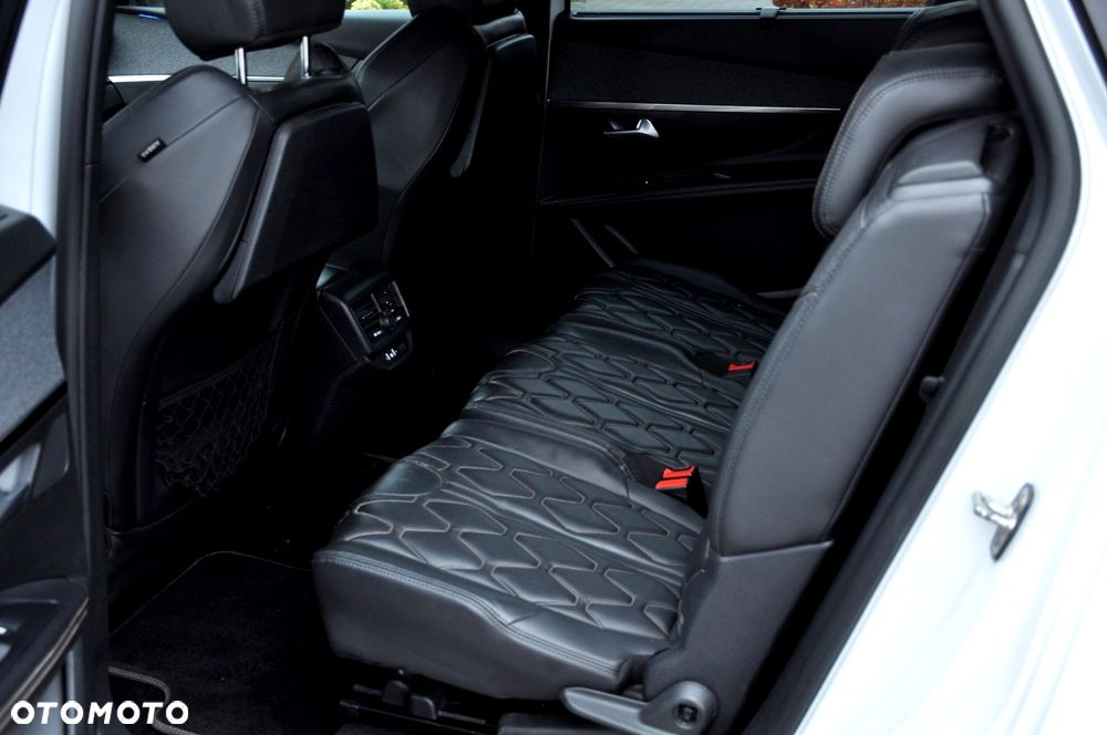 Peugeot 5008 - 10