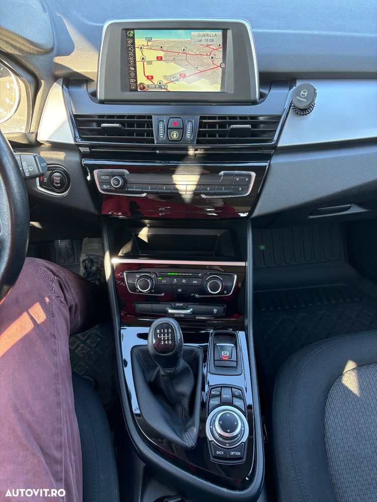 BMW Seria 2 216d - 3