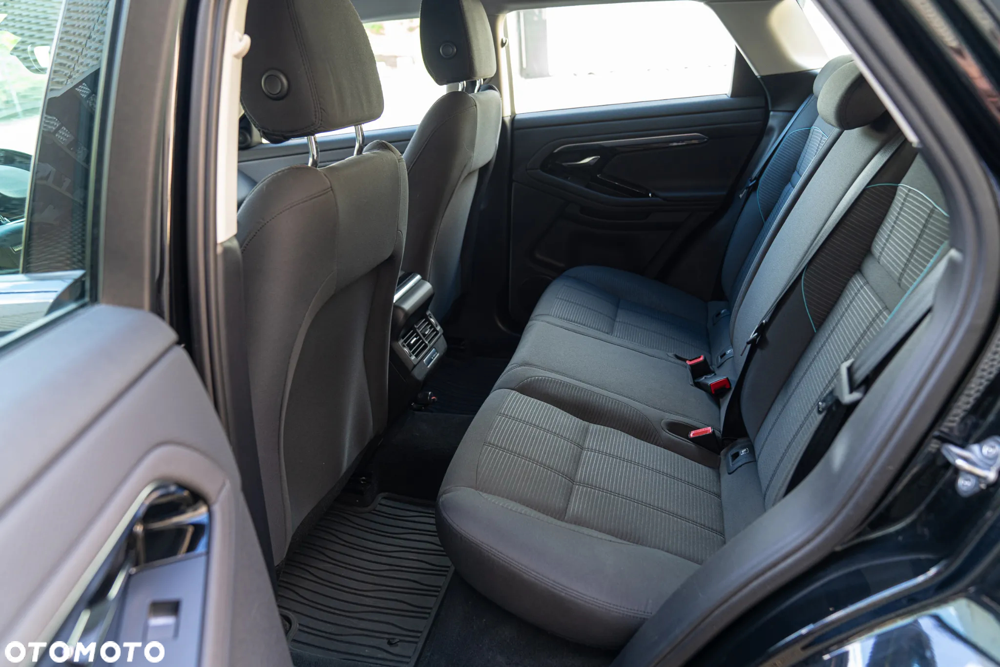 Land Rover Range Rover Evoque - 27
