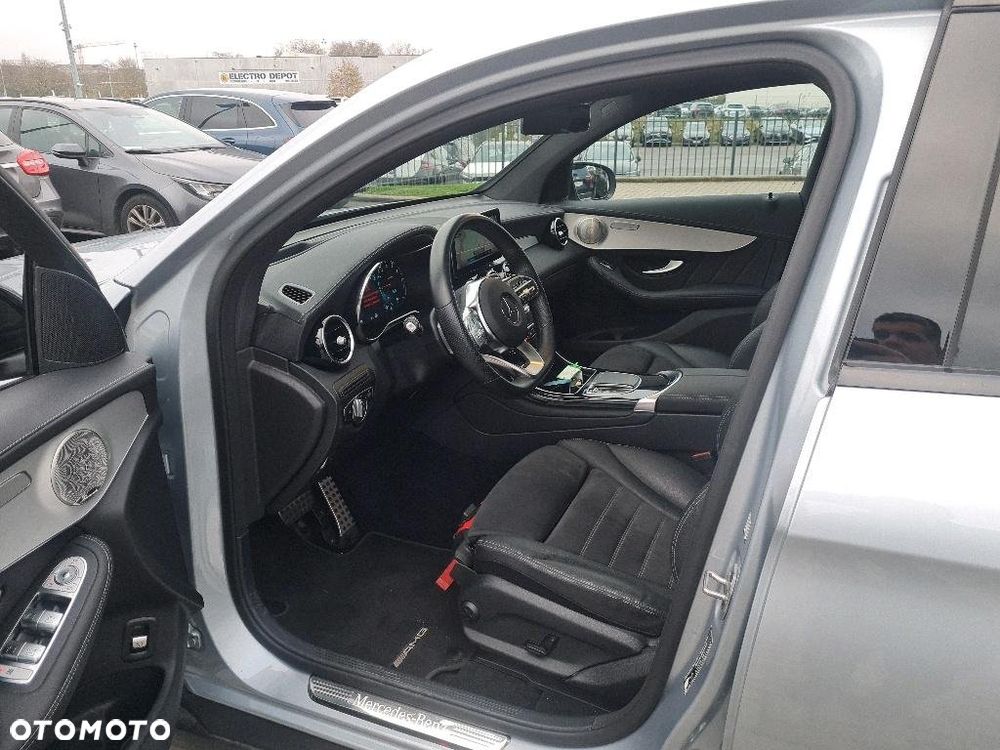 Mercedes-Benz GLC 220 d 4Matic 9G-TRONIC AMG Line - 3