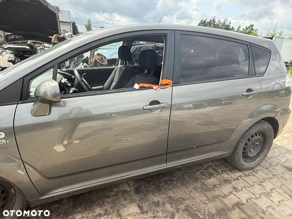 Drzwi Przód Prawe toyta Corolla Verso - 1