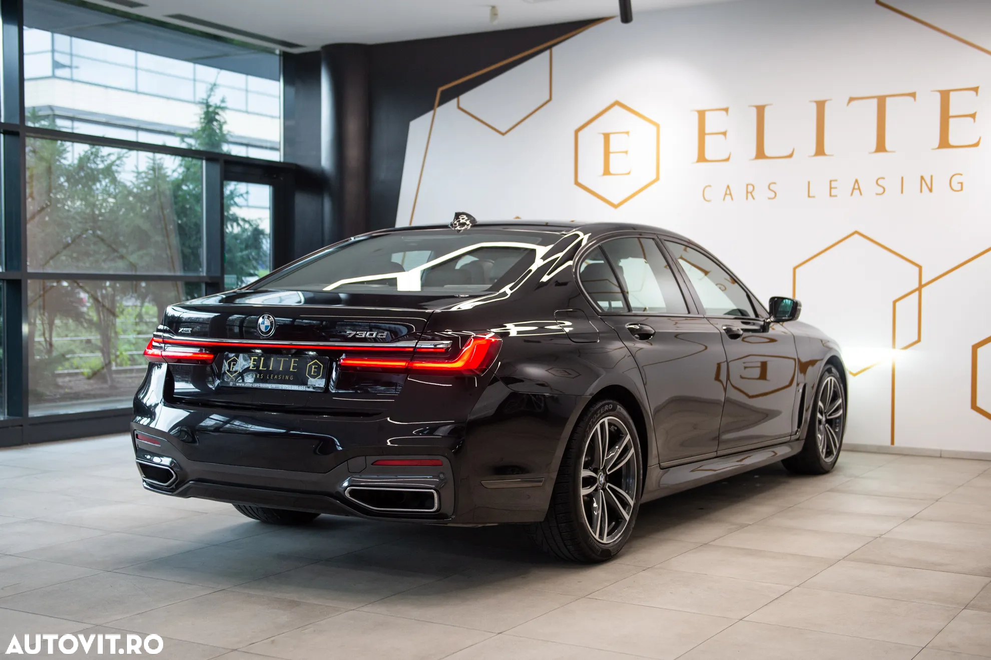 BMW Seria 7 730d xDrive MHEV - 10