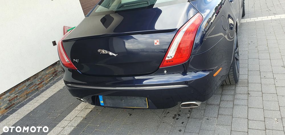 Jaguar XJ 3.0 D V6 Premium Luxury - 8