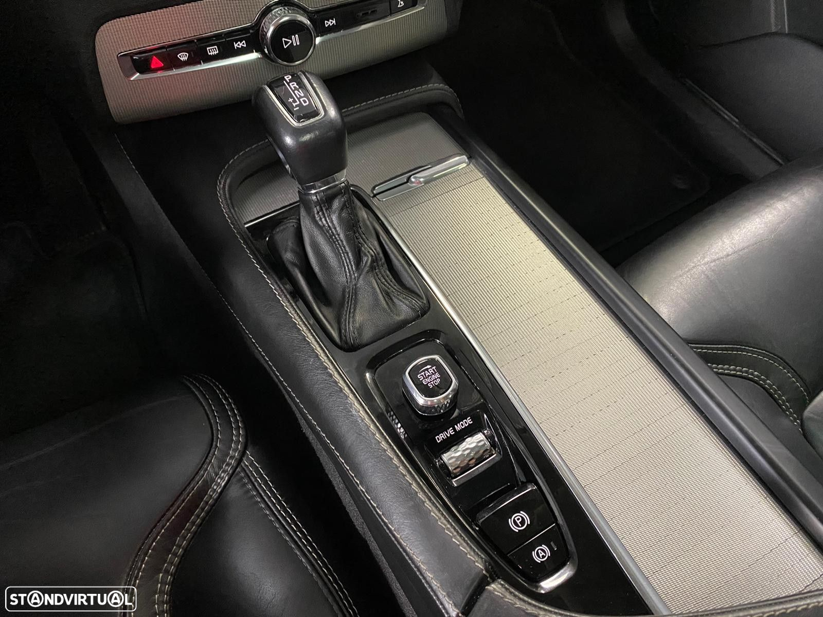 Volvo XC 90 2.0 D4 Inscription - 19