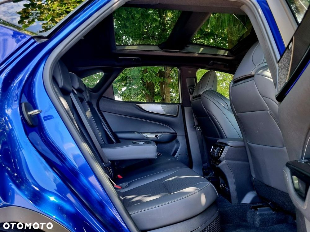 Lexus NX - 14