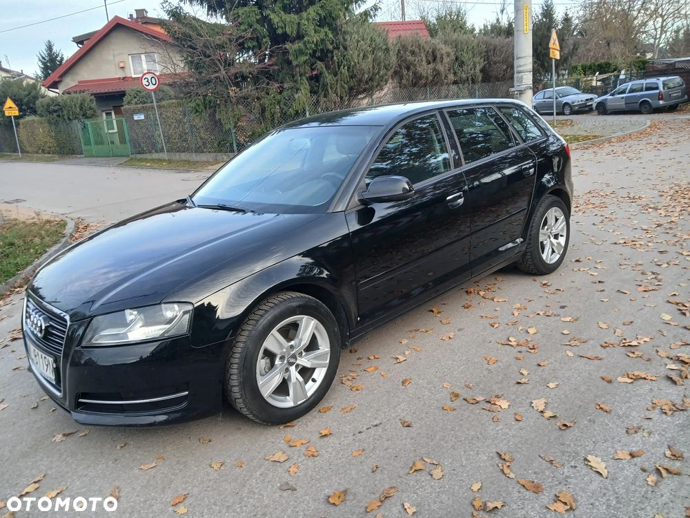 Audi A3 Sportback - 2