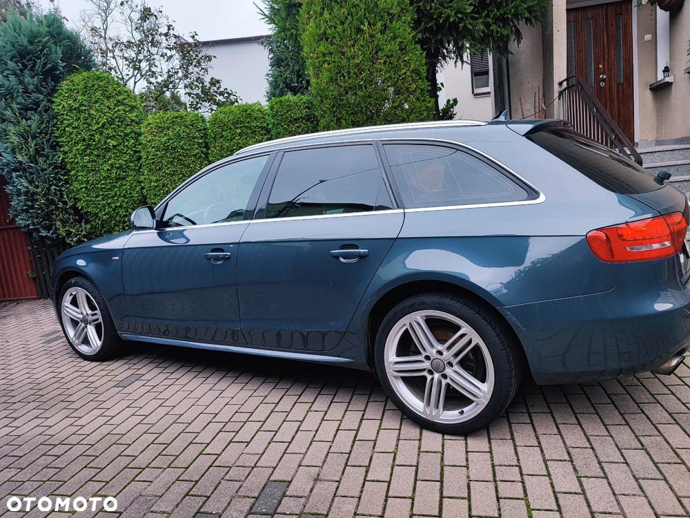 Audi A4 - 4