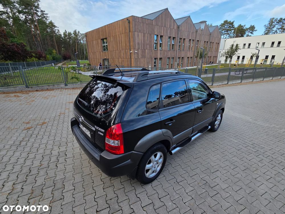 Hyundai Tucson 2.0 CRDi Elegance + - 30