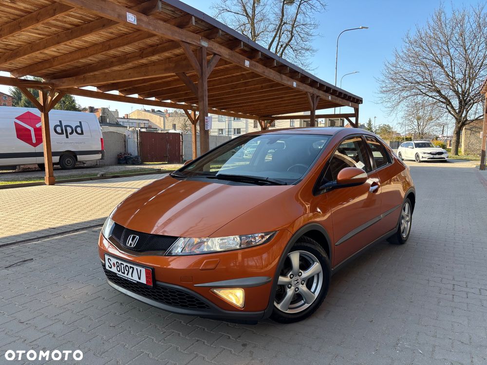 Honda Civic 1.8 Comfort - 1