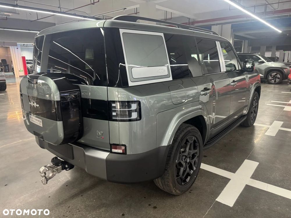 BYD Leopard 7 - 3