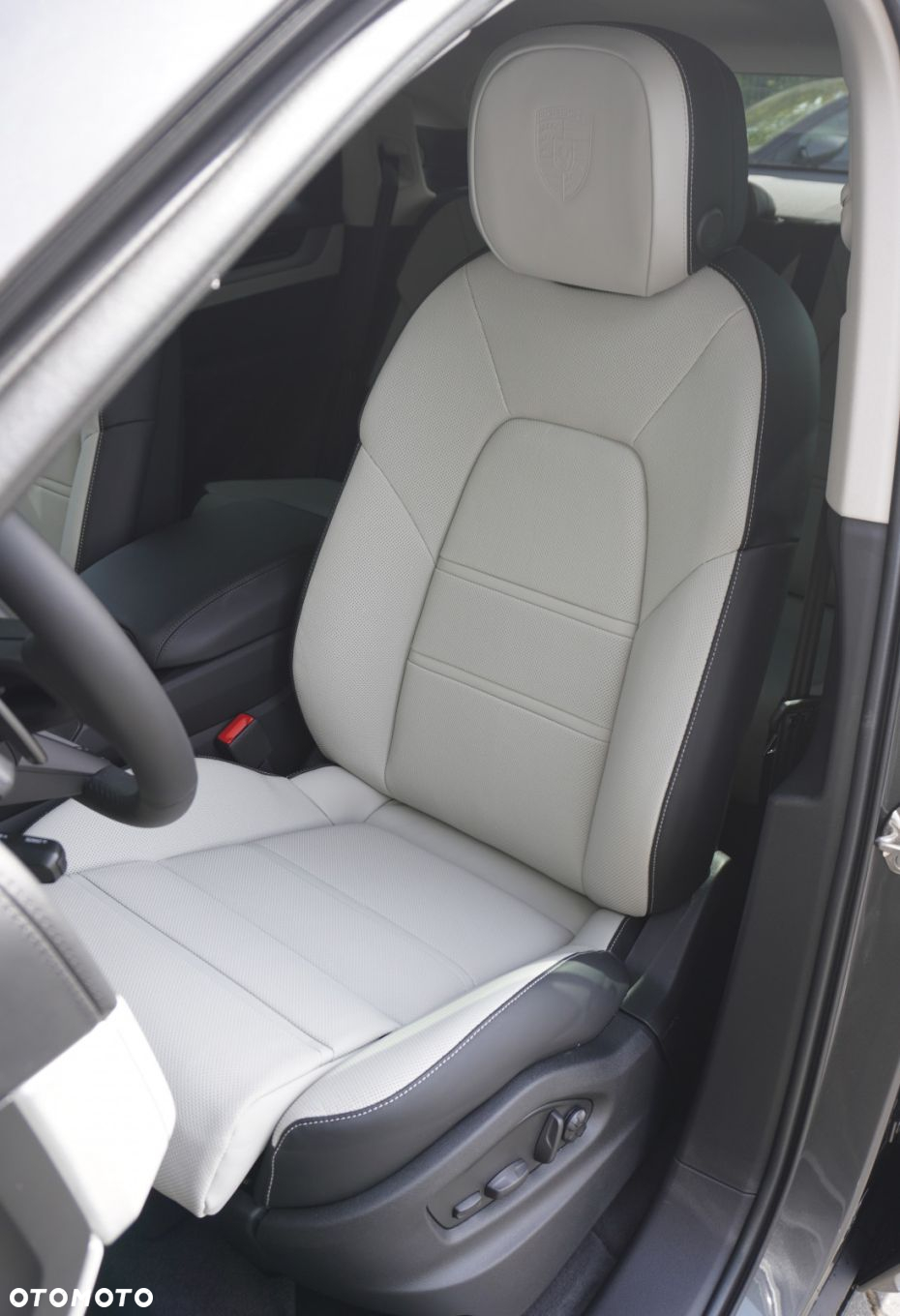 Porsche Cayenne - 11