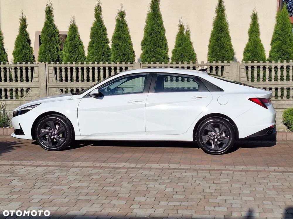 Hyundai Elantra 1.6 Smart - 20