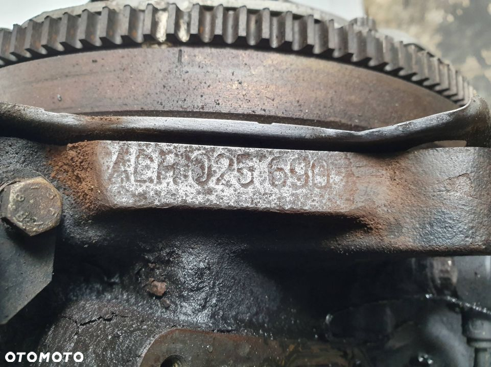 SILNIK SŁUPEK VOLKSWAGEN CADDY II ALH - 4