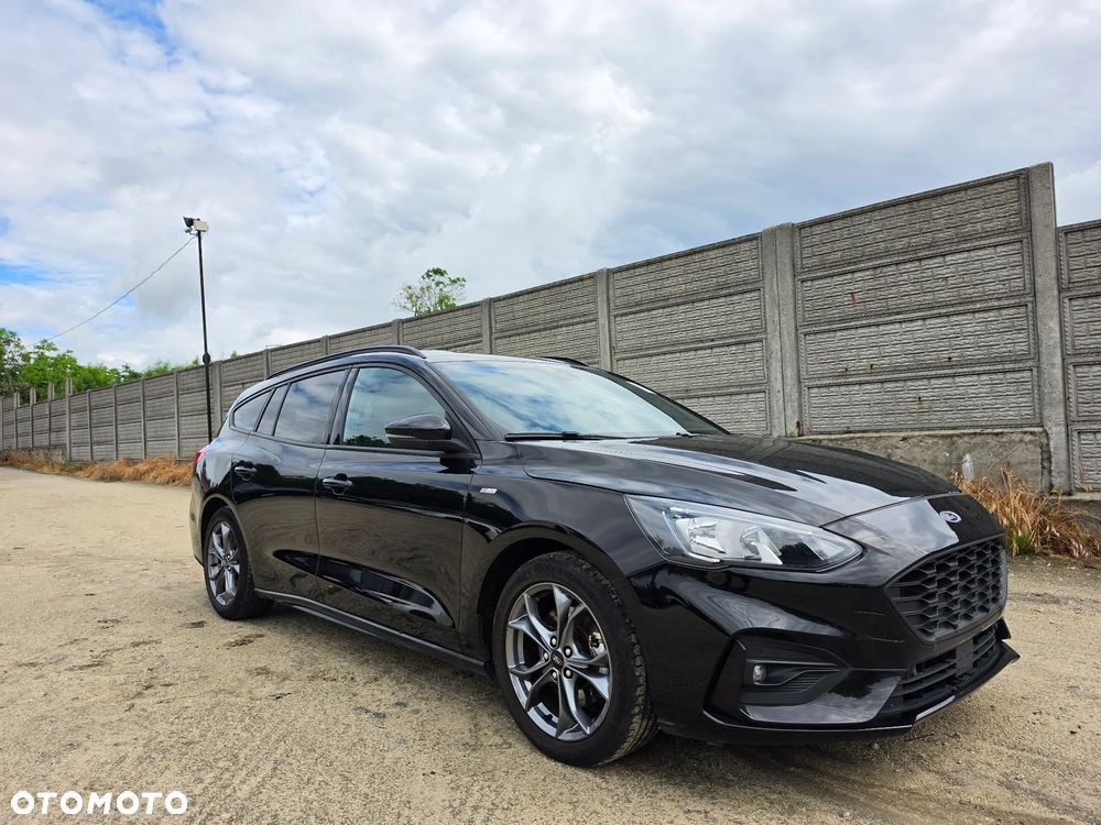 Ford Focus 1.0 EcoBoost STart-Stopp-System ST-LINE X - 32