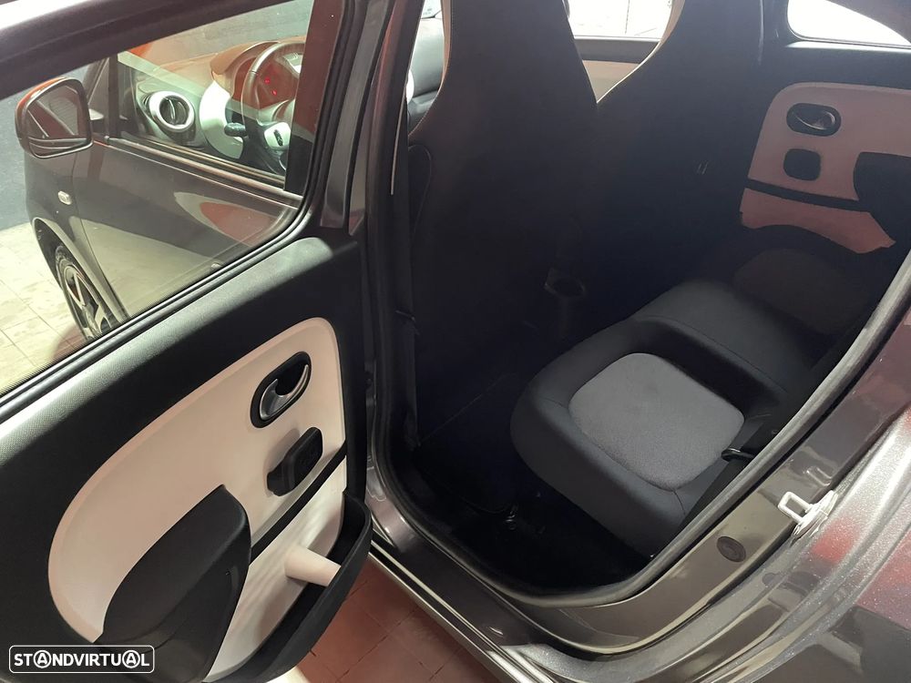 Renault Twingo SCe 70 LIMITED 2018 - 23