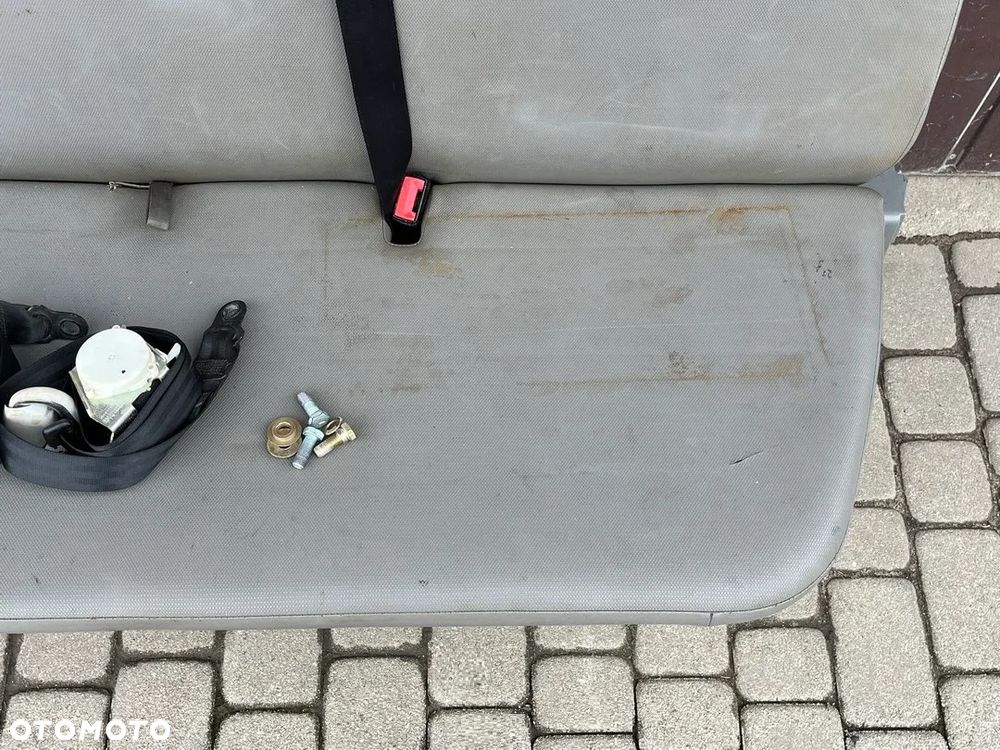 KANAPA ŁAWKA TRÓJKA FOTEL TYŁ DRUGI RZĄD PASY BEZPIECZEŃSTWA VW T5 LIFT T6 HOLENDERKA DOKA EU - 4