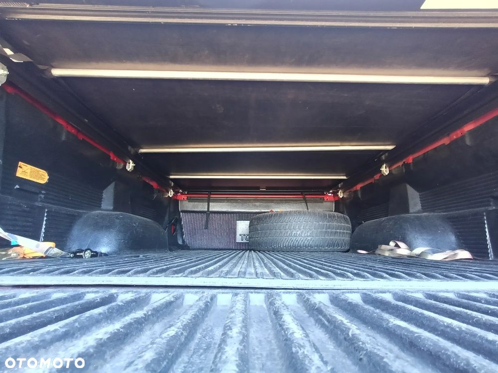 Toyota Tundra 5.7 4x4 Double Cab SR5 - 34