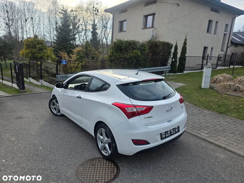 Hyundai i30 1.4 Fifa World Cup Edition - 39