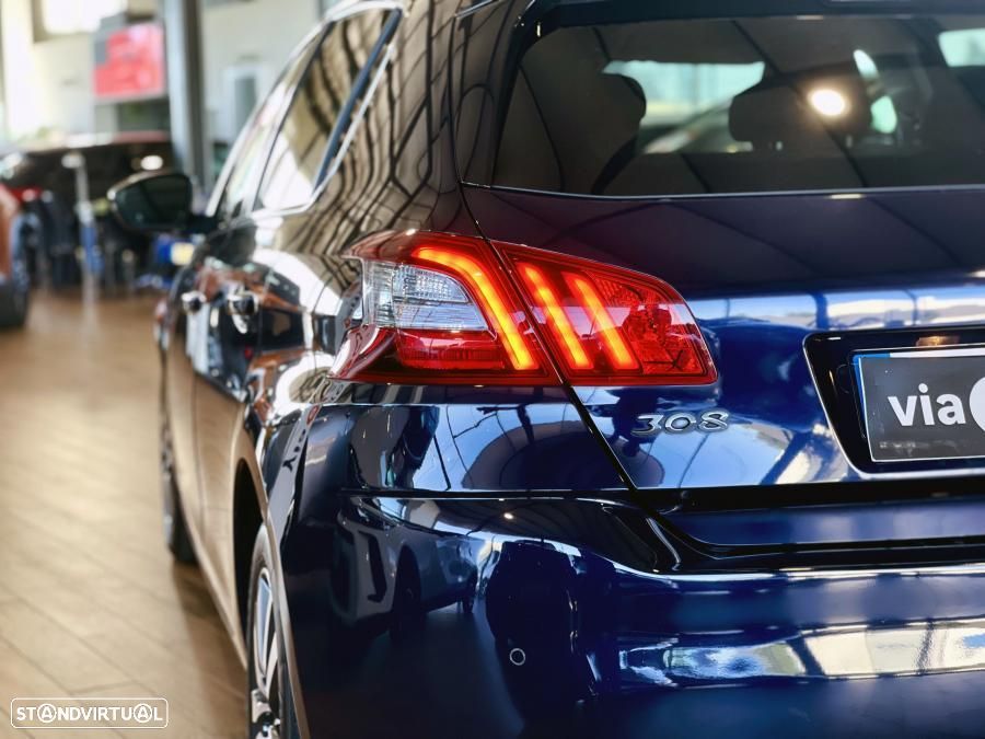 Peugeot 308 1.2 PureTech Allure Pack EAT8 - 7