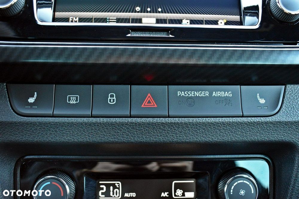 Skoda Fabia 1.0 TSI Monte Carlo - 24