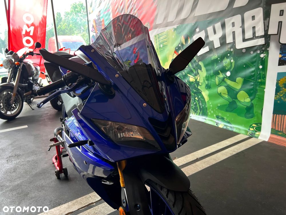 Yamaha YZF - 9