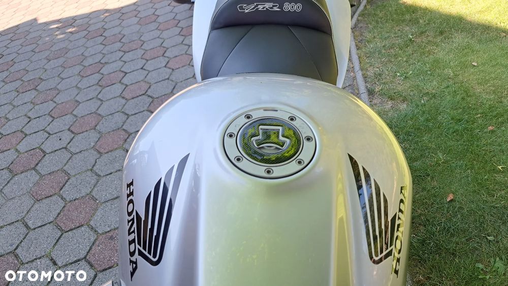 Honda VFR - 10