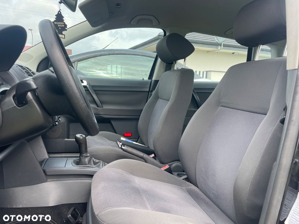Volkswagen Polo - 7
