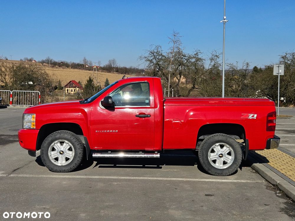 Chevrolet Silverado - 4