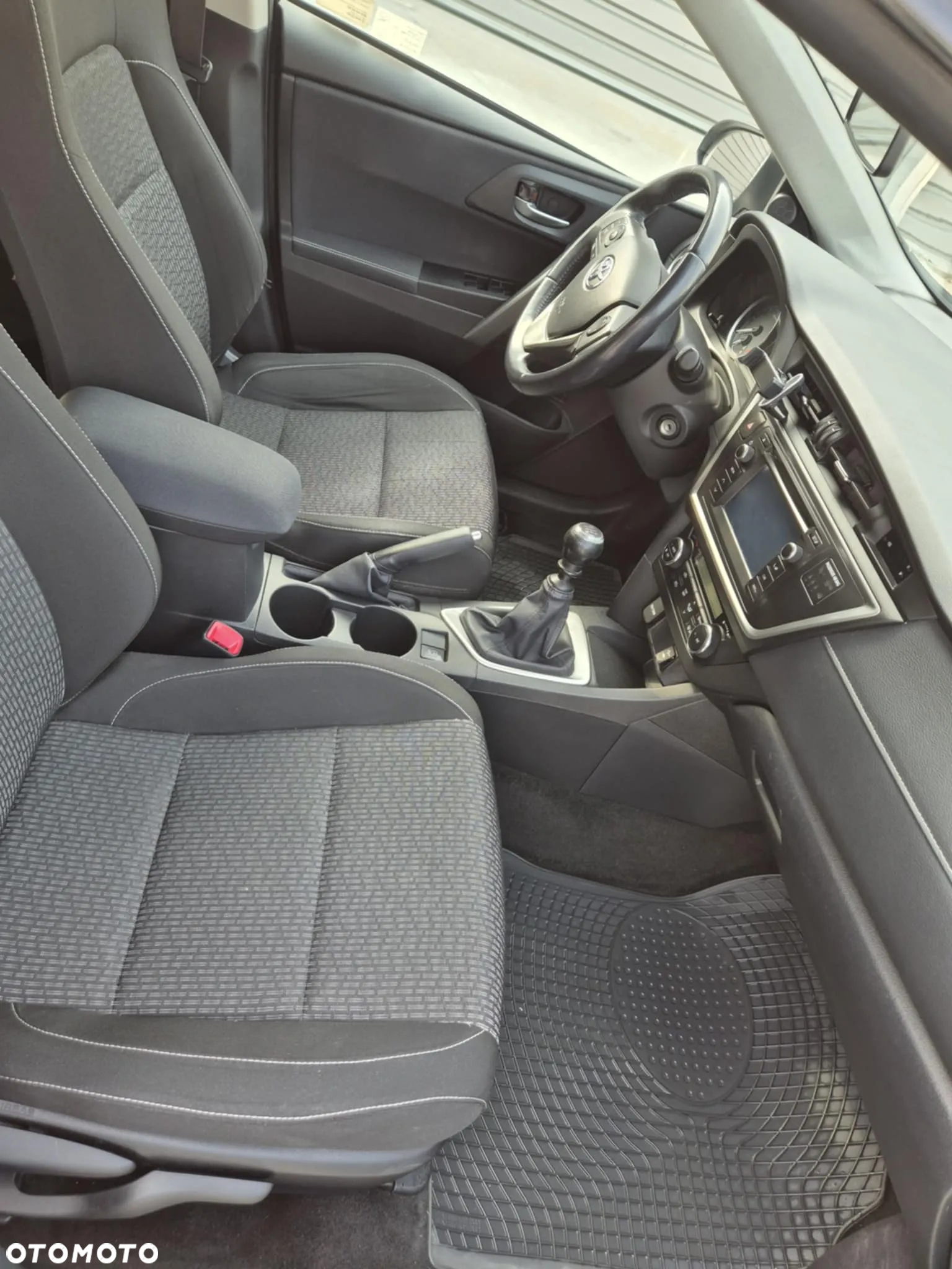 Toyota Auris 2.0 D-4D Premium - 3