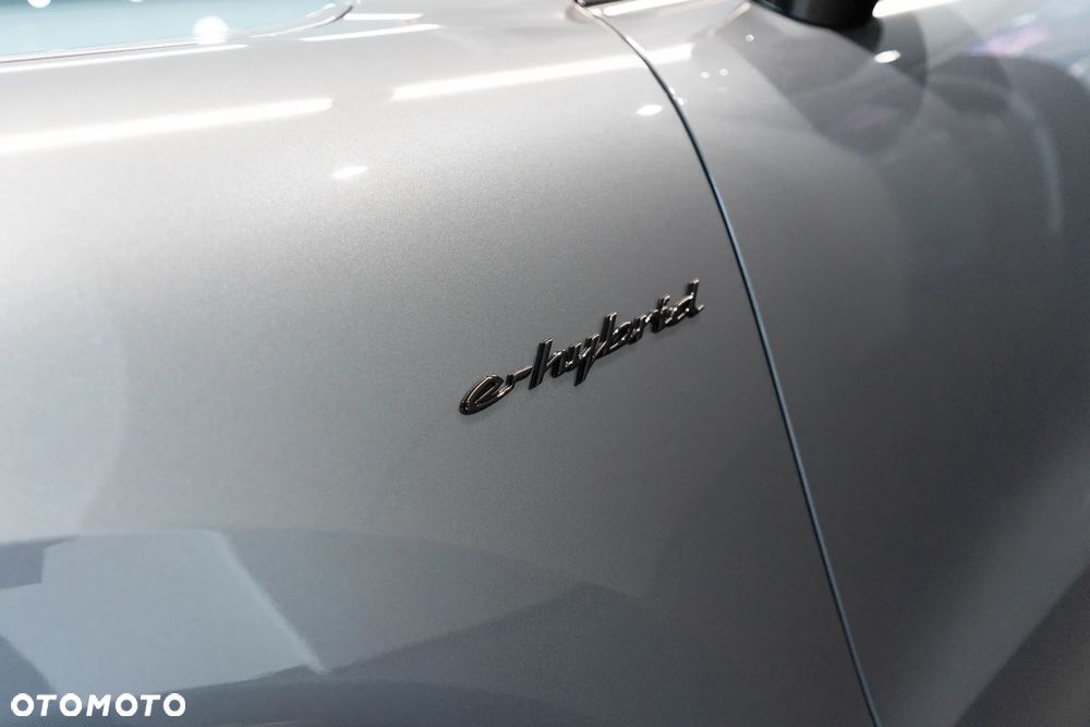 Porsche Cayenne E-Hybrid PHEV Black Edition - 37