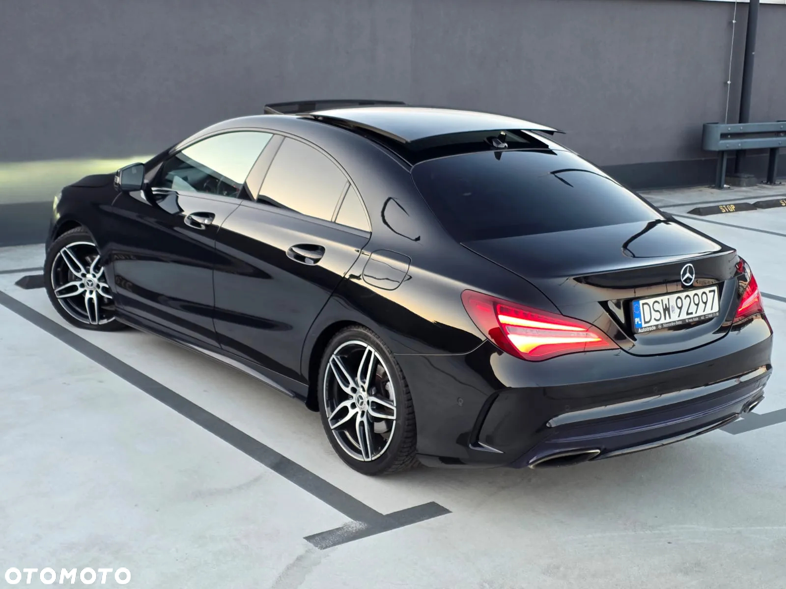 Mercedes-Benz CLA 200 7G-DCT AMG Line - 4