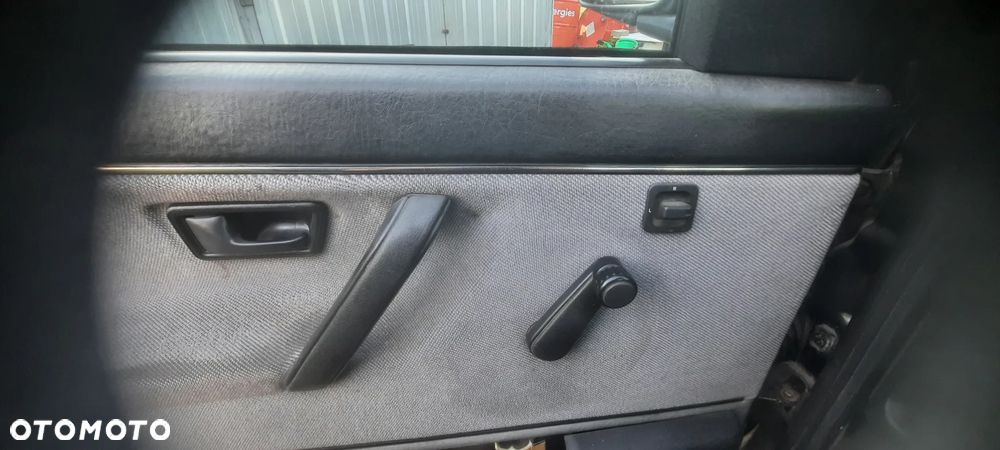 Volkswagen Golf 1.6 GL D - 7