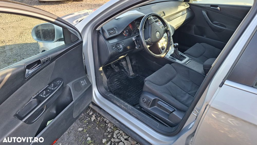 Volkswagen Passat 1.9TDI Comfortline - 6