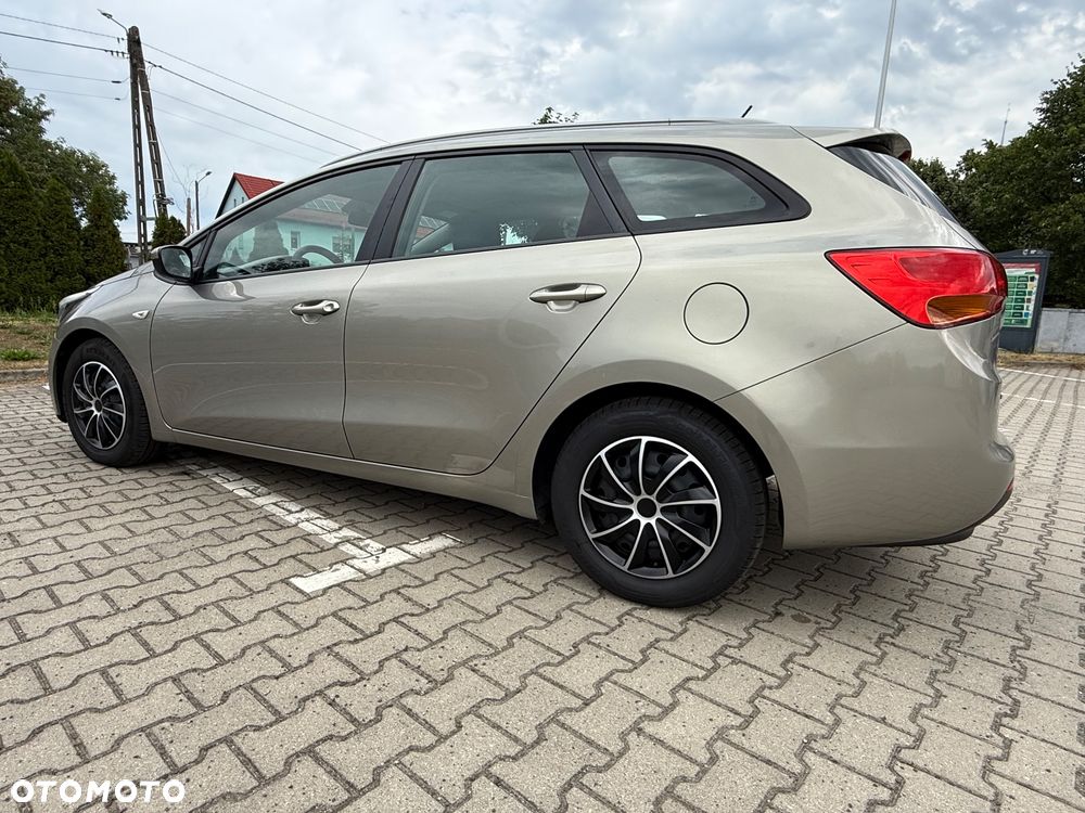 Kia Ceed 1.4 CVVT Dream Team Edition - 9