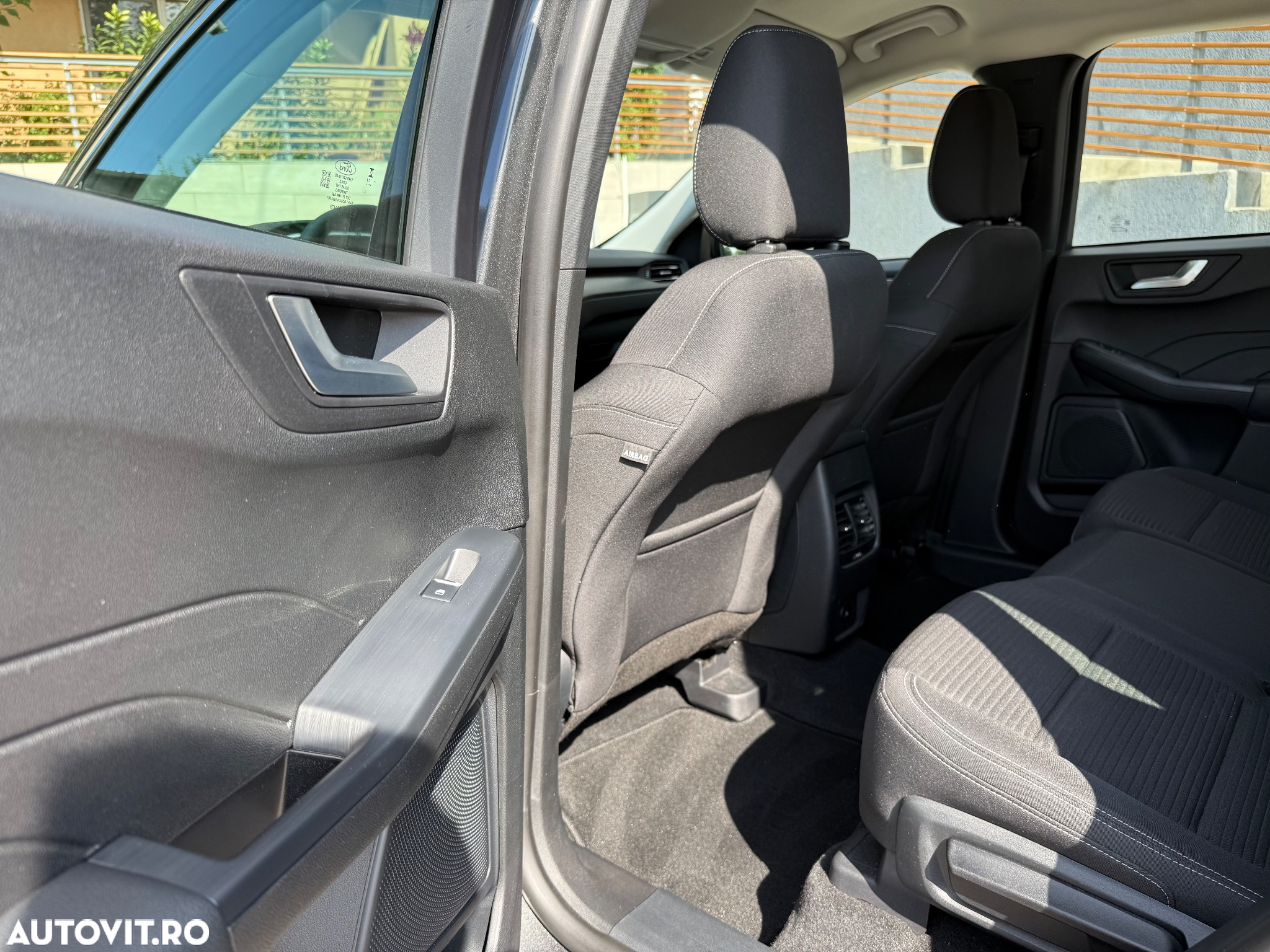 Ford Kuga 2.5 Duratec FHEV AWD Titanium - 16