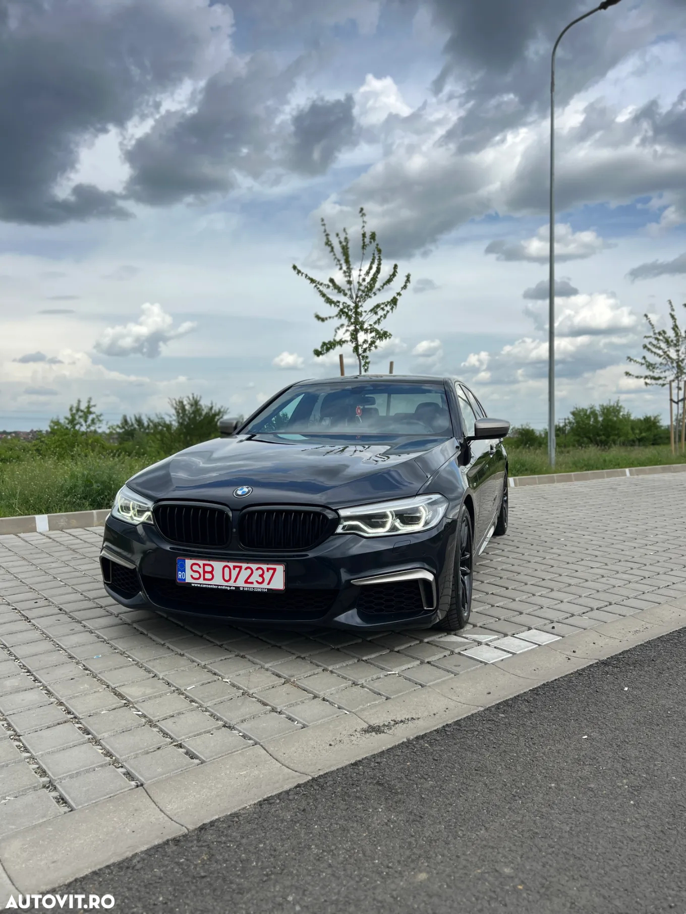 BMW M5 M550i xDrive AT - 5