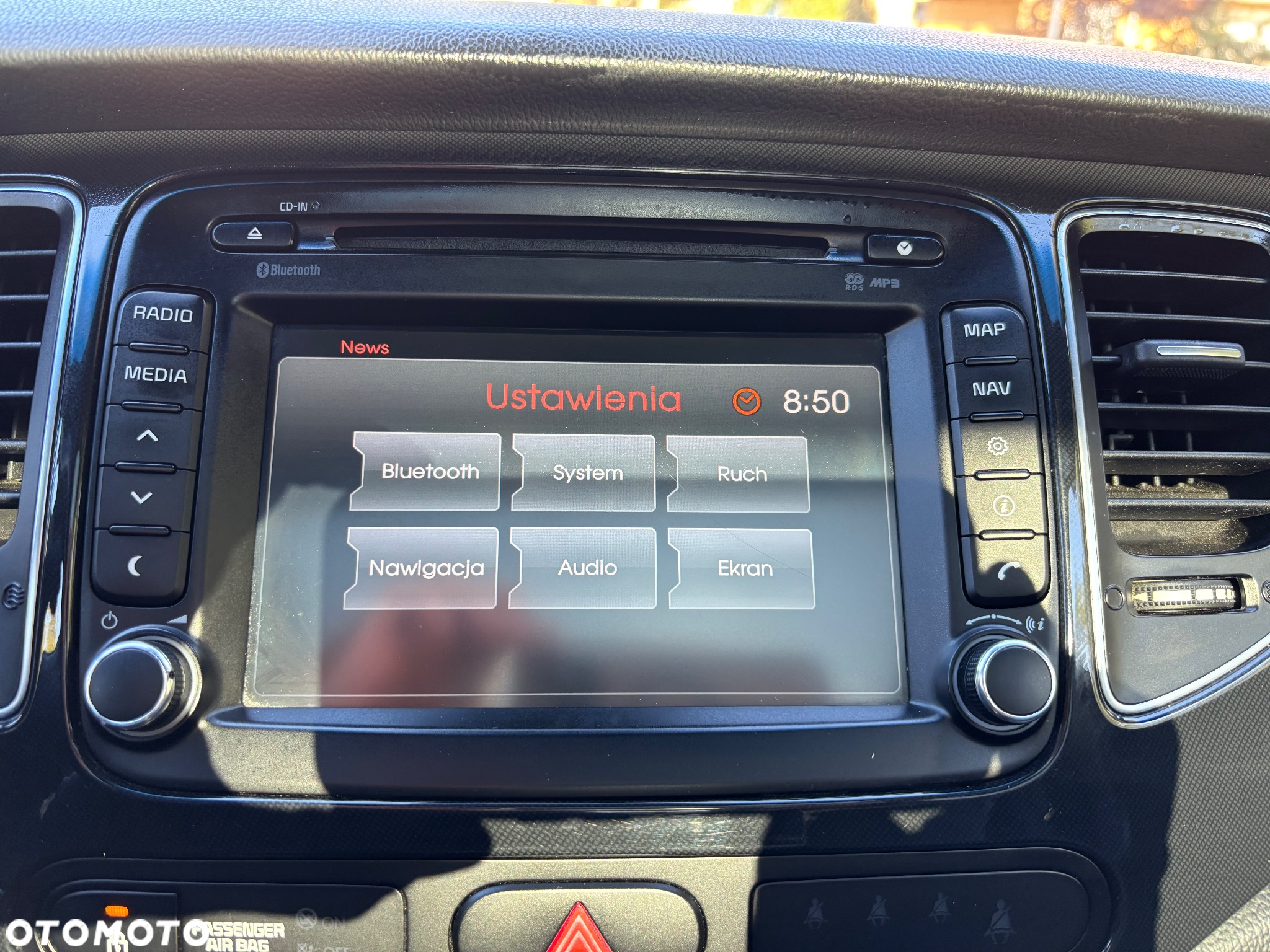 Kia Carens 1.7 CRDi 136 Dream Team Edition - 33
