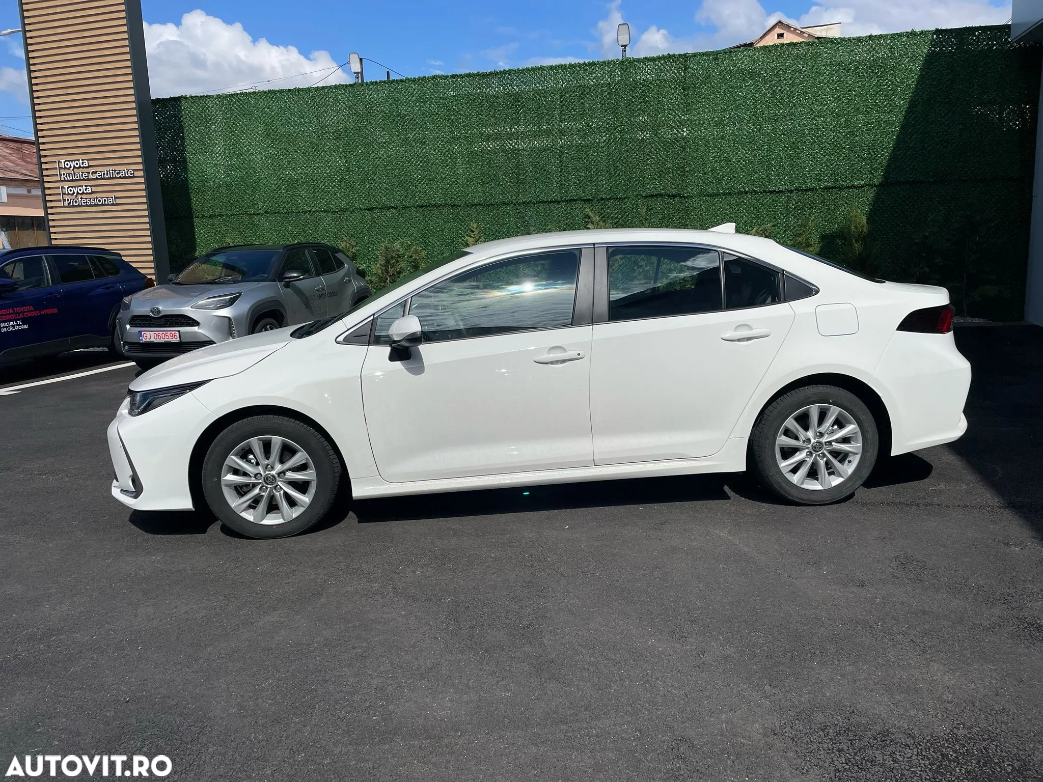 Toyota Corolla Sedan 1.8 HEV Business - 5