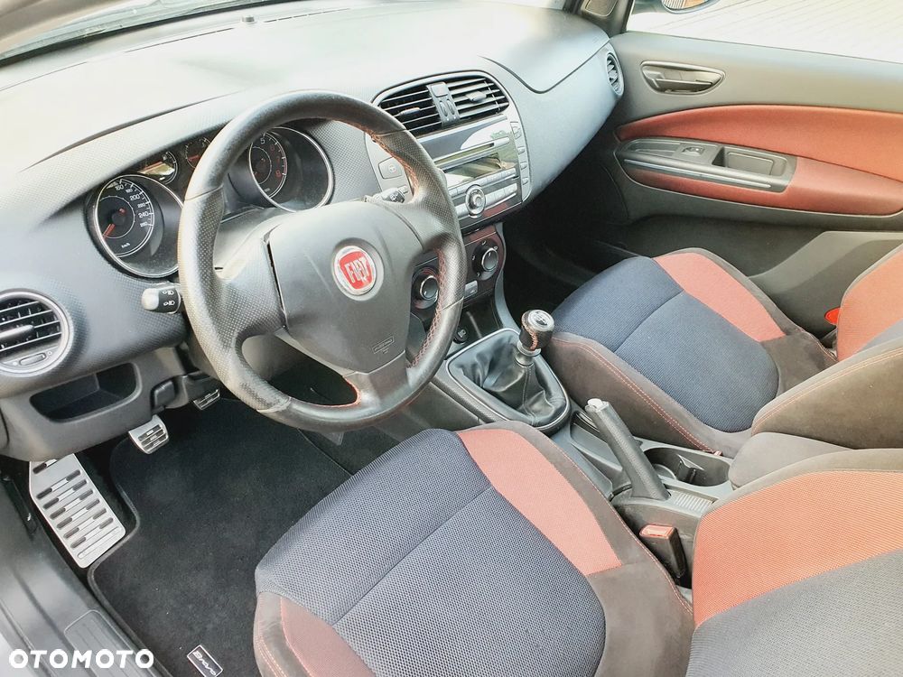 Fiat Bravo 1.4 T-JET 16V Dynamic - 27
